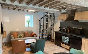 Maisonnette de charme avec option Piscine intérieure privée chauffée